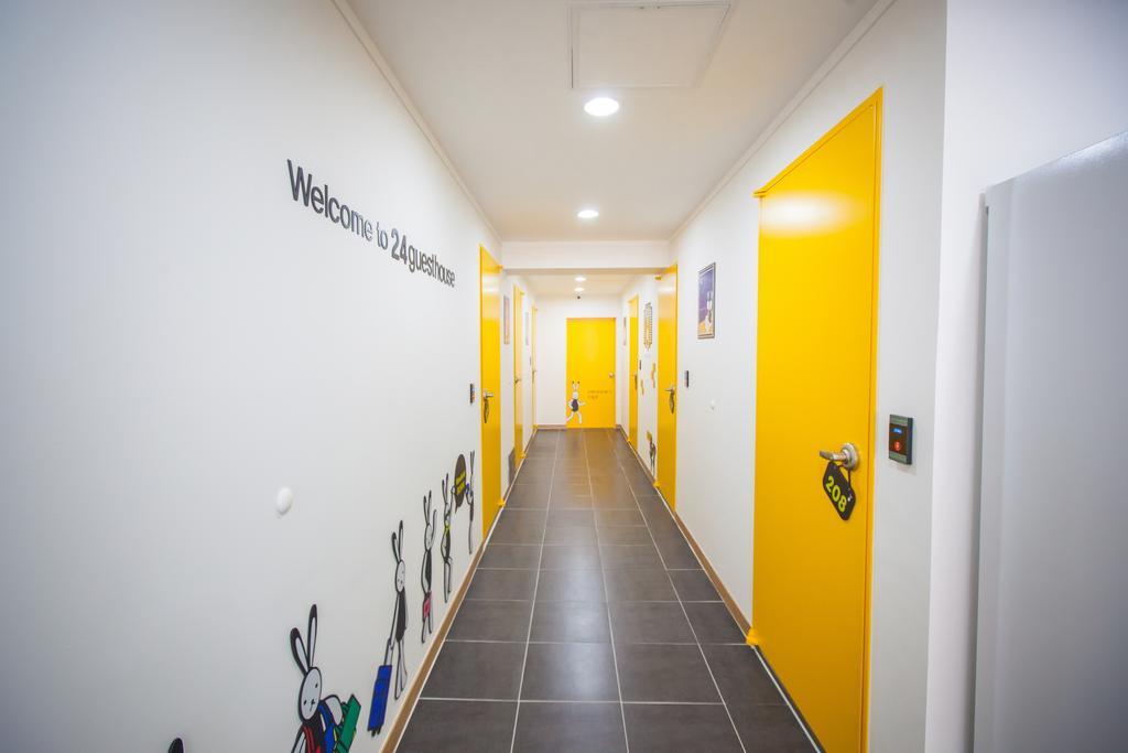 בוסאן 24 Guesthouse Haeundae Premier מראה חיצוני תמונה
