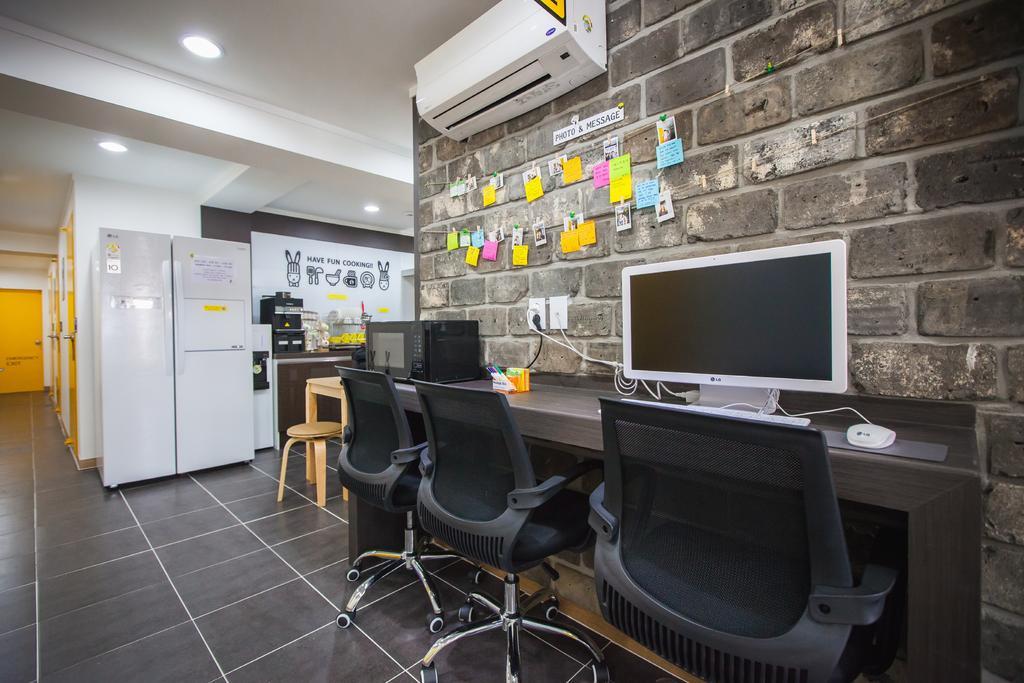 בוסאן 24 Guesthouse Haeundae Premier מראה חיצוני תמונה