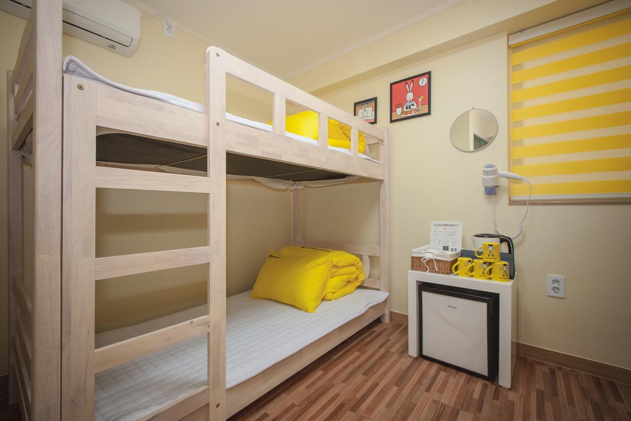 בוסאן 24 Guesthouse Haeundae Premier חדר תמונה